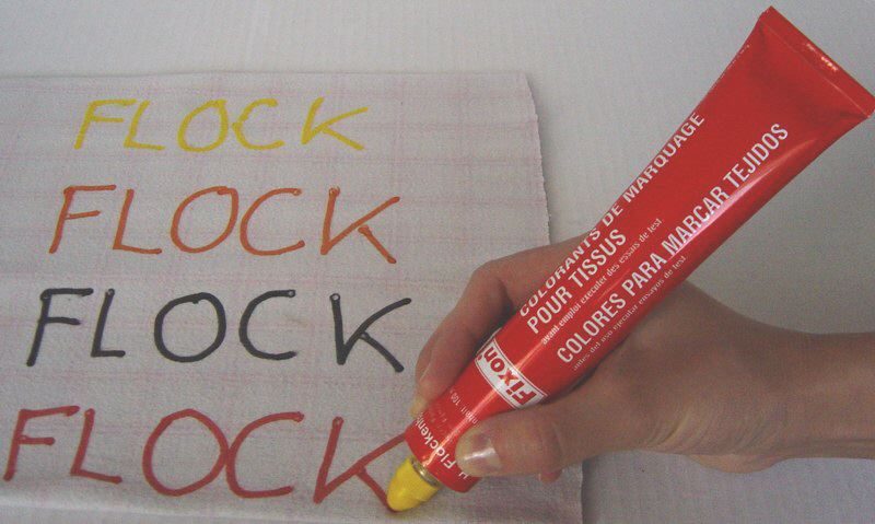 Marcatura di un tessuto con tubetto FIXON e testina di scrittura